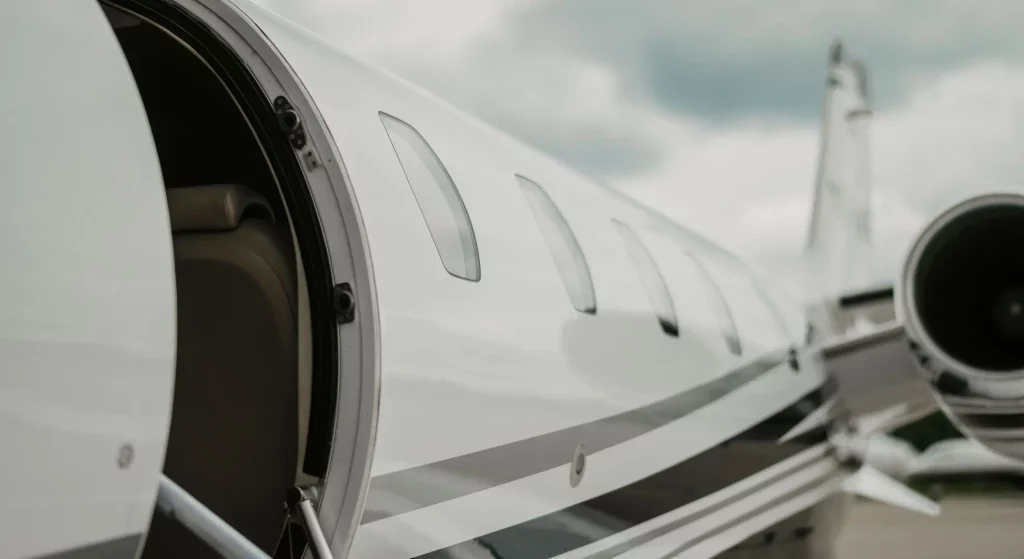 Untitled design 2022 04 01T100621.925 4 Things to Look for When Chartering a Private Plane in Perth 9