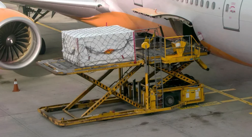 Untitled design 26 6 Air Cargo Charter Benefits for Emergency and Business 6